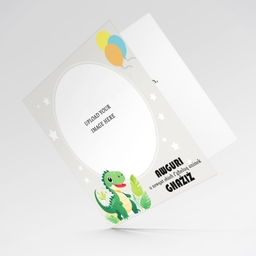 A cute photo card featuring a dinosaur, colourful balloons and scattered white stars in Maltese