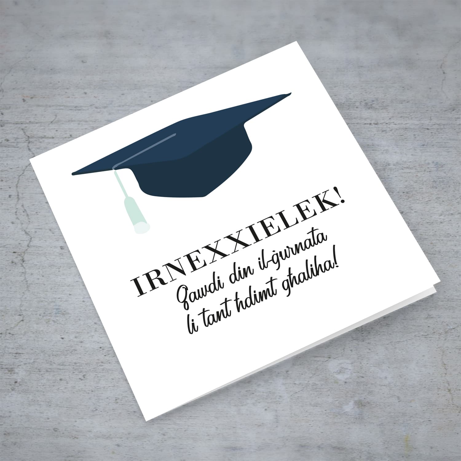 Graduation hat card in Maltese (unisex & neutral)