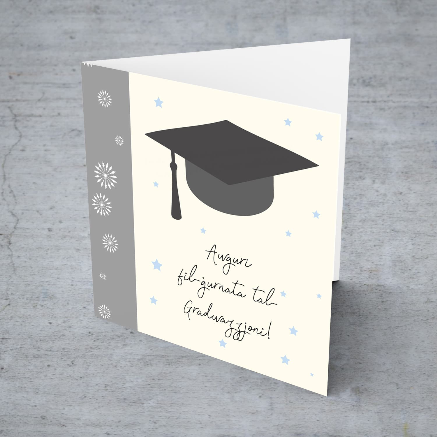 Graduation hat card with blue stars in Maltese