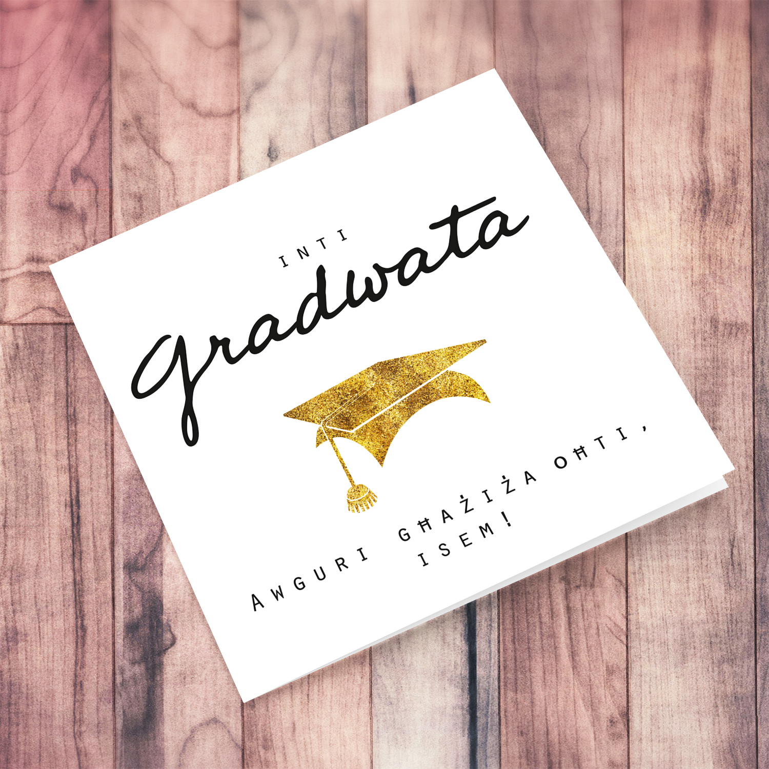 Minimalist Graduation card for SISTER with golden glitter hat in Maltese (Personalisable)