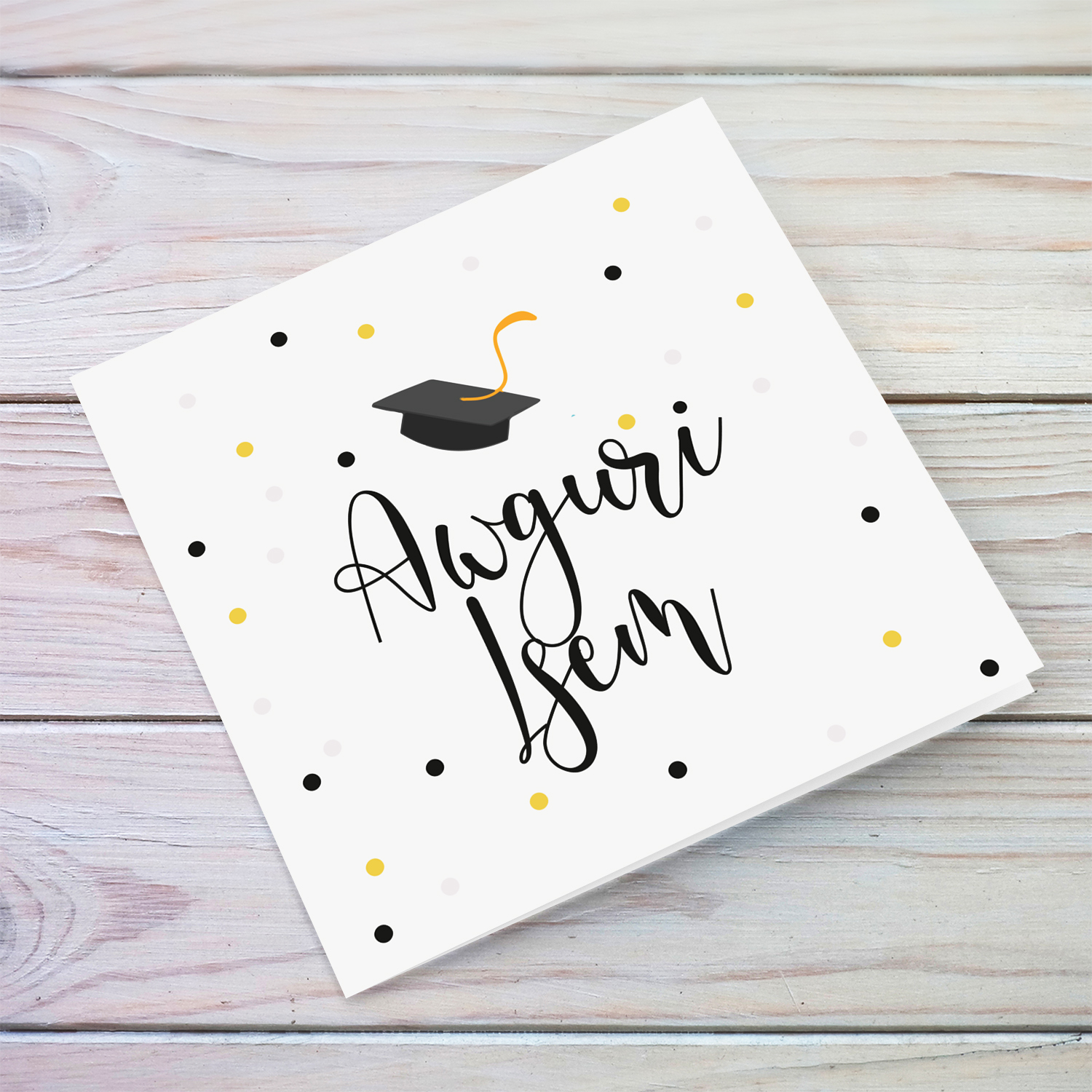 Congratulations card with scattered dots (black, yellow and light grey) and graduation hat in Maltese (Personalisable & Unisex)