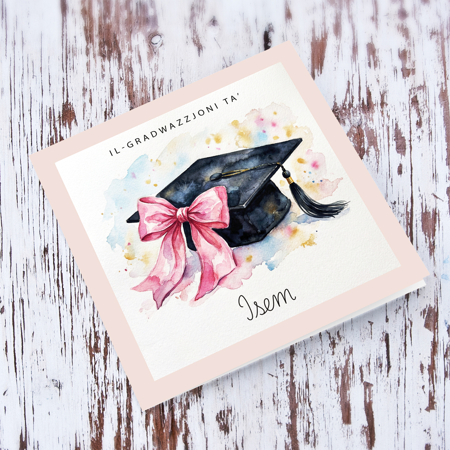 A cute graduation card featuring a graduation hat with a pink bow on the side in Maltese (Personalisable)