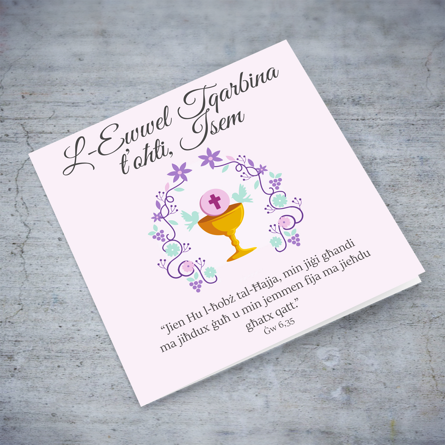 Holy Communion Card for Sister featuring a chalice and pink background (Personalisable) 
